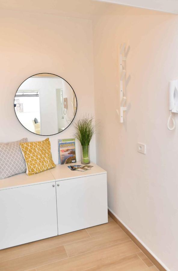 Apartman Leona Lovran Exterior foto